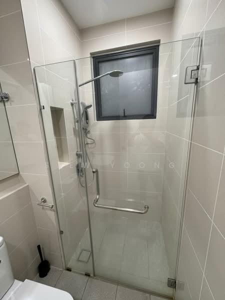 Kondominium untuk Dijual di Waltz Residences - Siew Yoong - Bathroom - PropertyGuru.com.my
