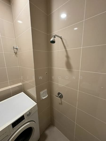 Kondominium untuk Dijual di Waltz Residences - Siew Yoong - Bathroom - PropertyGuru.com.my