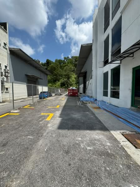 Kilang untuk Disewa di Taman Perindustrian Bukit Serdang (Seri Kembangan) - Jacky Wong - Exterior - PropertyGuru.com.my