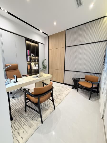 Service Residence for Sale at R&F Princess Cove Phase 1 - Austin Moh - Study - PropertyGuru.com.my