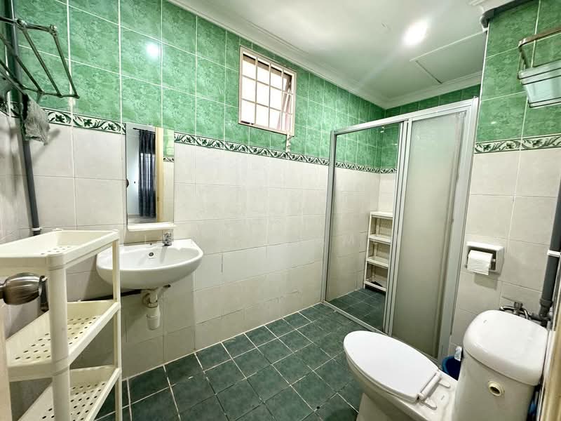 Kondominium untuk Dijual di Juta Mines - Ishak Ramli - Bathroom - PropertyGuru.com.my