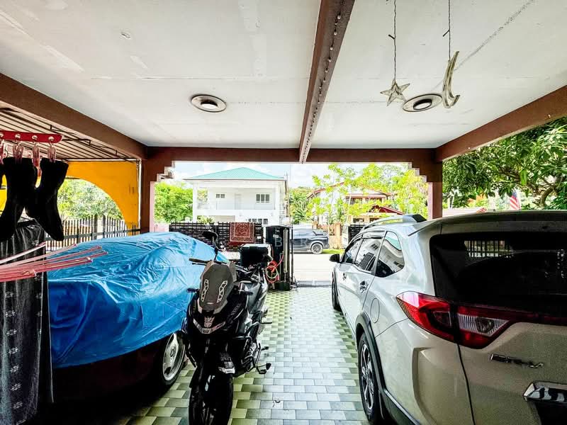 2-storey Terraced House for Sale in Taman Selayang Indah (Selayang) - Azli Ibrahim - Exterior - PropertyGuru.com.my