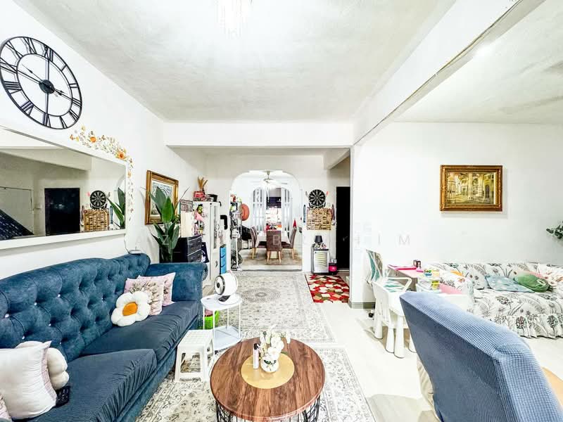 2-storey Terraced House for Sale in Taman Selayang Indah (Selayang) - Azli Ibrahim - Living Room - PropertyGuru.com.my