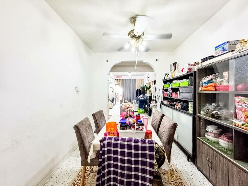 2-storey Terraced House for Sale in Taman Selayang Indah (Selayang) - Azli Ibrahim - Dining Room - PropertyGuru.com.my