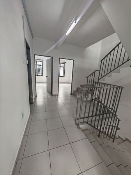 2.5-storey Terraced House for Rent in Taman Scientex Utama (Senai) - Mavis Hew - Corridor - PropertyGuru.com.my