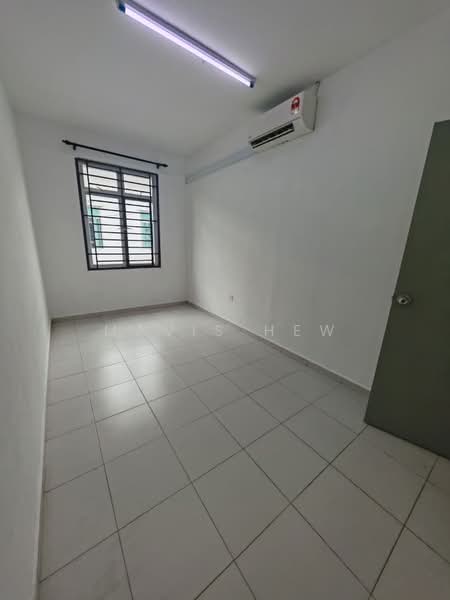 2.5-storey Terraced House for Rent in Taman Scientex Utama (Senai) - Mavis Hew - Interior - PropertyGuru.com.my