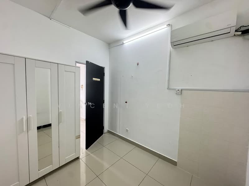 Service Residence for Rent at Platinum Lake PV 21 - Vincent Yeoh - Bedroom - PropertyGuru.com.my