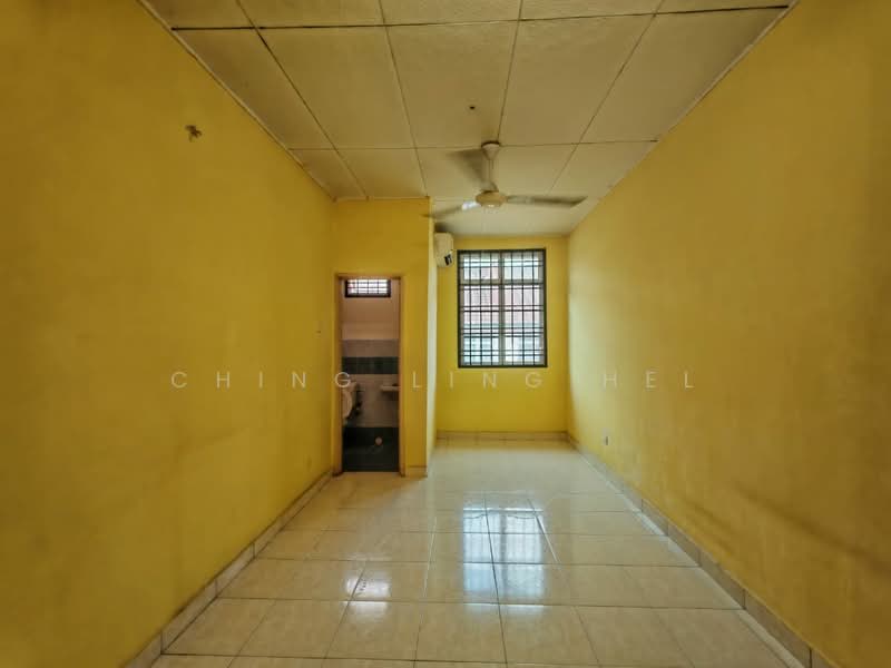2-storey Terraced House for Sale in Taman Bestari Indah (Ulu Tiram) - Ching Ling Hel - Interior - PropertyGuru.com.my