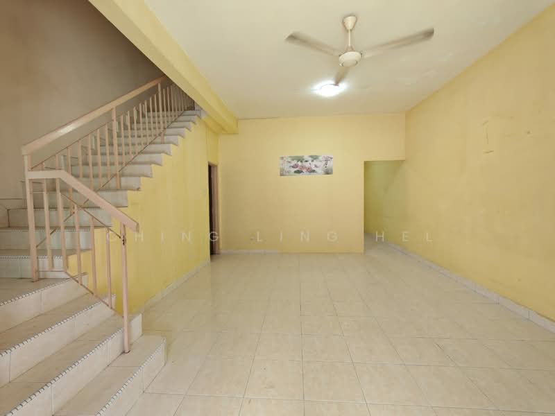 2-storey Terraced House for Sale in Taman Bestari Indah (Ulu Tiram) - Ching Ling Hel - Interior - PropertyGuru.com.my