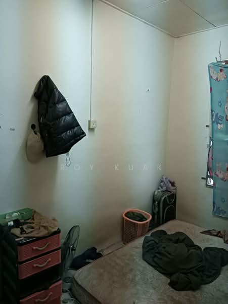 1-storey Terraced House for Sale in Taman Merak Jaya (Simpang Ampat) - Roy Kuak - Bedroom - PropertyGuru.com.my