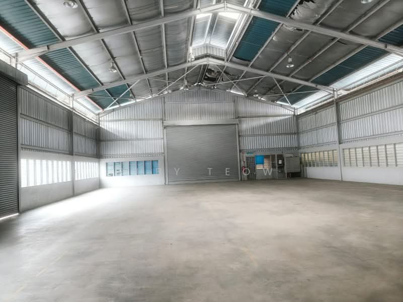 Warehouse for Rent in Taman Kota Puteri (Masai) - Ruby Teow - Interior - PropertyGuru.com.my