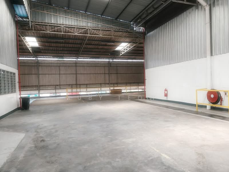 Warehouse for Rent in Taman Kota Puteri (Masai) - Ruby Teow - Interior - PropertyGuru.com.my