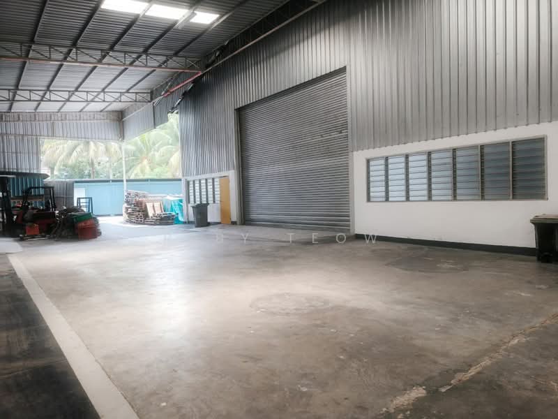 Warehouse for Rent in Taman Kota Puteri (Masai) - Ruby Teow - Interior - PropertyGuru.com.my