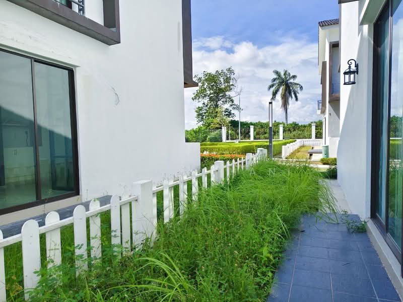 Rumah Teres 2 Tingkat untuk Dijual di Kepala Batas (Penang) - Azura Ghani - Exterior - PropertyGuru.com.my