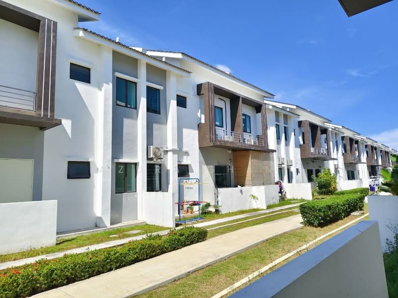 Rumah Teres 2 Tingkat untuk Dijual di Kepala Batas (Penang) - Azura Ghani - Exterior - PropertyGuru.com.my