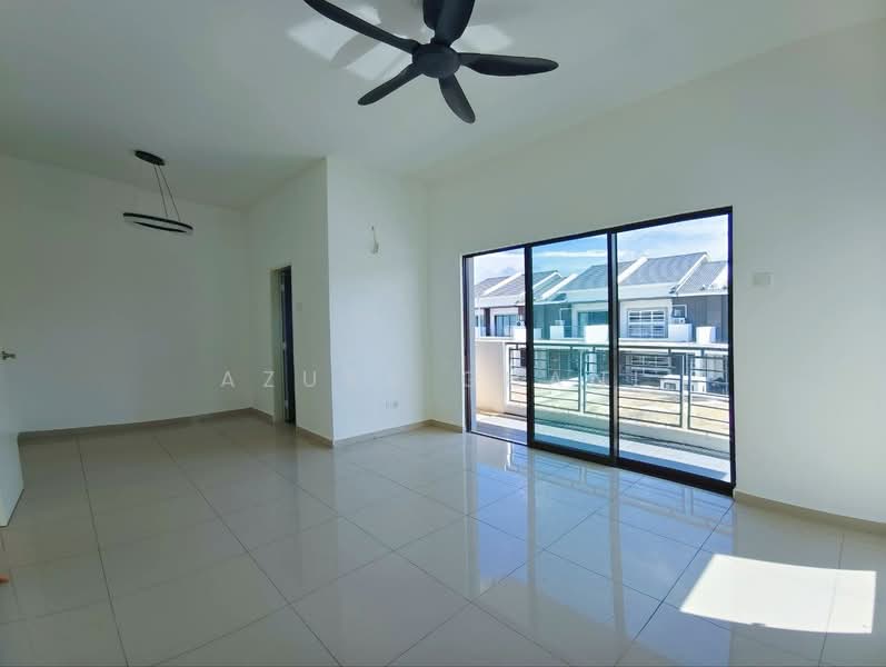 Rumah Teres 2 Tingkat untuk Dijual di Kepala Batas (Penang) - Azura Ghani - Living Room - PropertyGuru.com.my