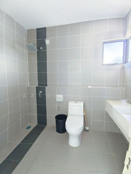 Rumah Teres 2 Tingkat untuk Dijual di Kepala Batas (Penang) - Azura Ghani - Bathroom - PropertyGuru.com.my