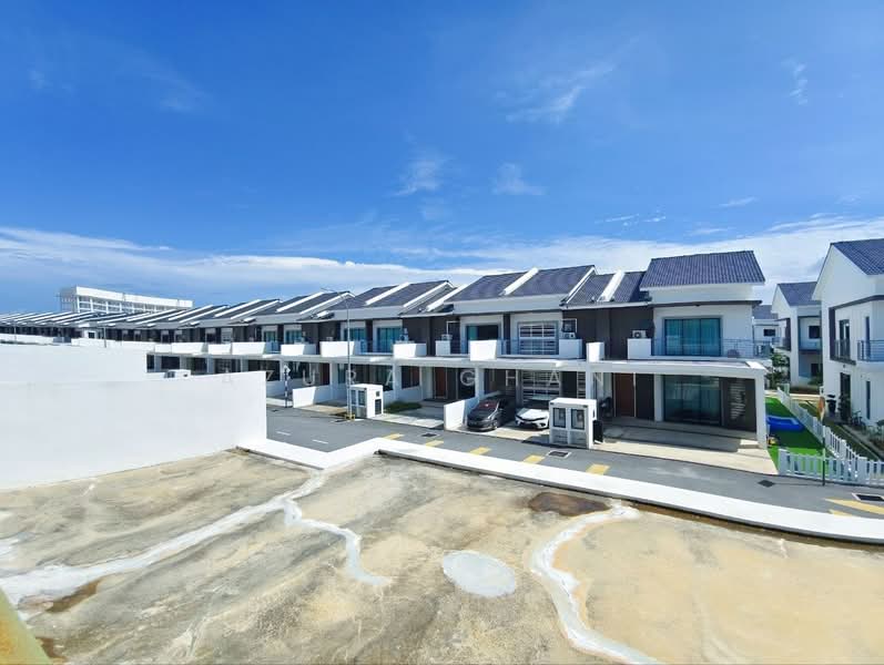 Rumah Teres 2 Tingkat untuk Dijual di Kepala Batas (Penang) - Azura Ghani - Exterior - PropertyGuru.com.my