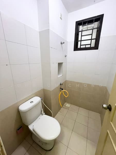 Rumah Kluster untuk Dijual di Taman Mount Austin (Tebrau) - Johnson Chong - Bathroom - PropertyGuru.com.my