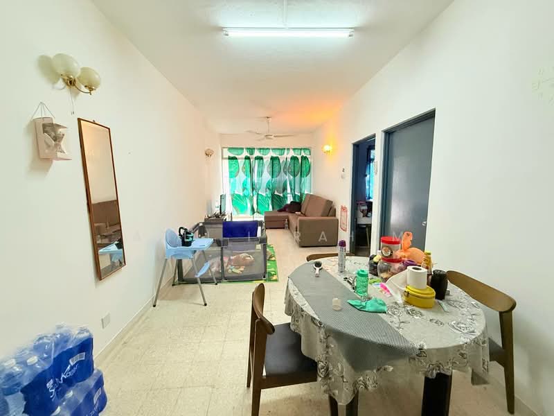 Pangsapuri untuk Dijual di Mahsuri Apartments - Azli Ibrahim - Living Room - PropertyGuru.com.my