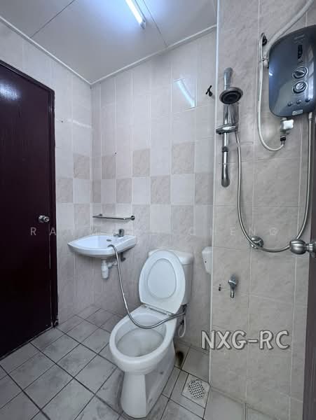 2-storey Terraced House for Rent in Bandar Botanic (Klang) - Raymond Cheng - Bathroom - PropertyGuru.com.my