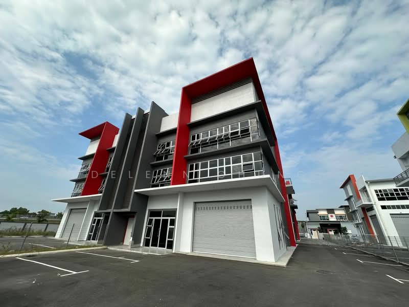 Semi-D Factory for Sale in Perdana Industrial Park (Puchong) - Delenn Chung - Exterior - PropertyGuru.com.my