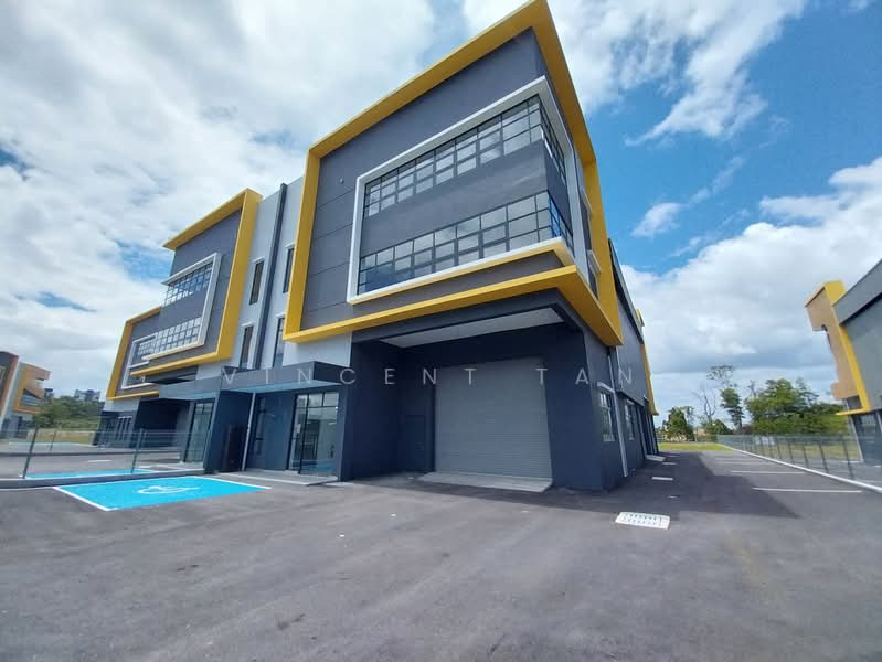 Semi-D Factory for Rent in Nilai (Negeri Sembilan) - Vincent Tan - Exterior - PropertyGuru.com.my