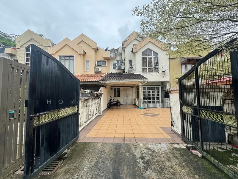 Rumah Teres 2 Tingkat untuk Dijual di Ampang Jaya (Ampang) - Thoriq Suparman - Exterior - PropertyGuru.com.my