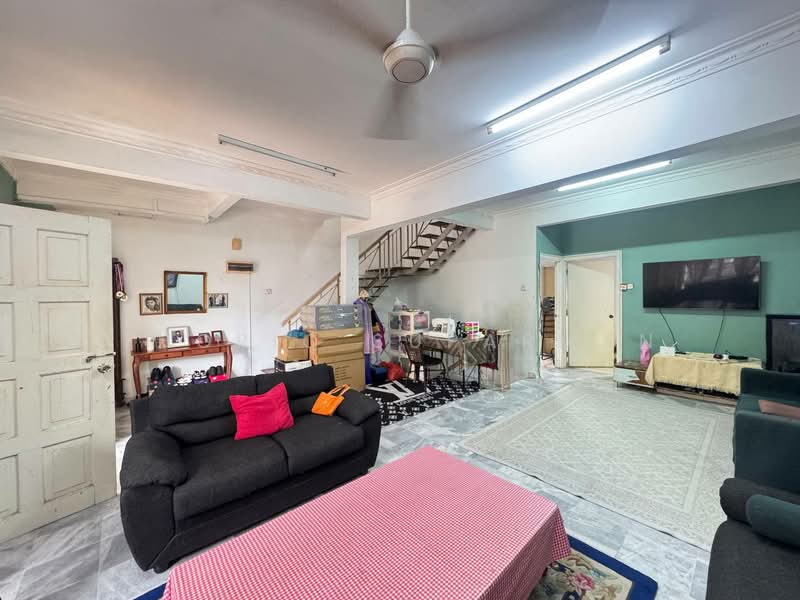 Rumah Teres 2 Tingkat untuk Dijual di Ampang Jaya (Ampang) - Thoriq Suparman - Living Room - PropertyGuru.com.my