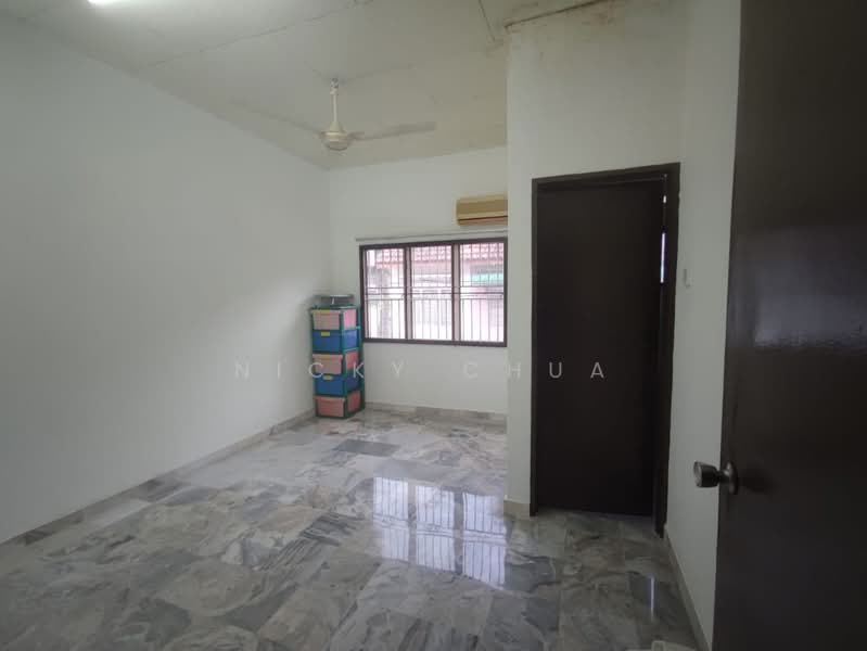 Rumah Teres 2-Tingkat untuk Dijual di Taman Duyung (Seremban) - Nicky Chua - PropertyGuru.com.my