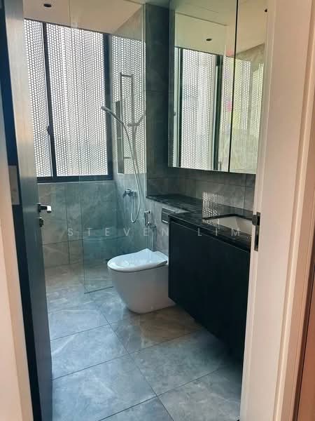 Service Residence for Sale at Park Regent @Desa Park City - Steven Lim - Bathroom - PropertyGuru.com.my