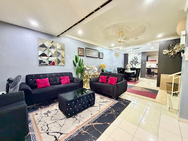 Rumah Teres 2 Tingkat untuk Dijual di Taman Dato Demang (Seri Kembangan) - Zul Hasif - PropertyGuru.com.my