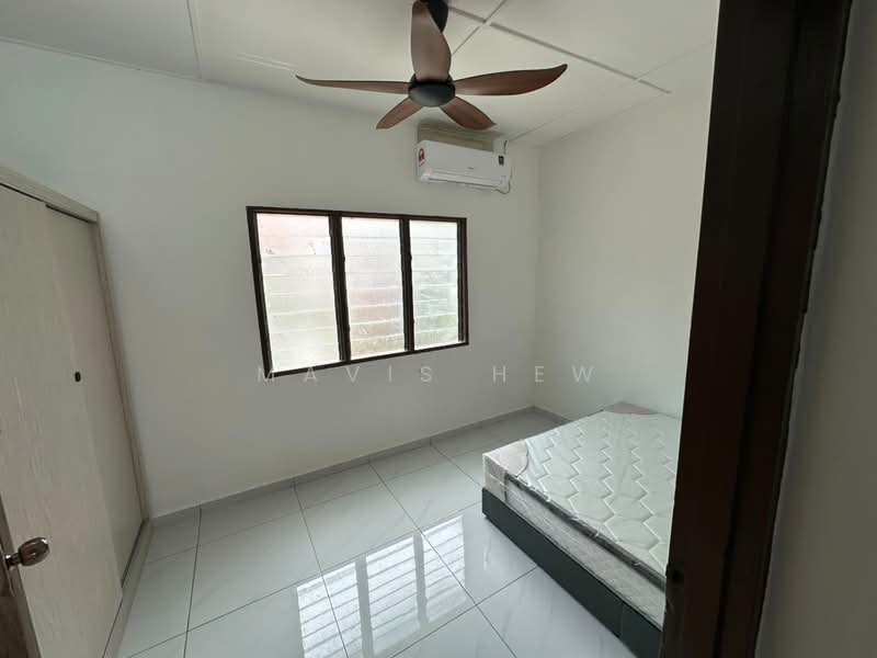 2-storey Terraced House for Rent in Taman Puteri Wangsa (Ulu Tiram) - Mavis Hew - Bedroom - PropertyGuru.com.my