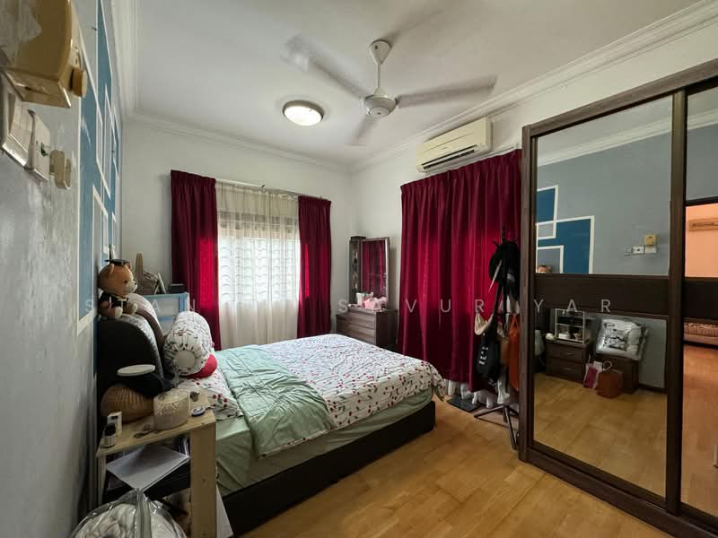 2-storey Terraced House for Sale in Bandar Kinrara (Selangor) - Stanley Savuriyar - Bedroom - PropertyGuru.com.my