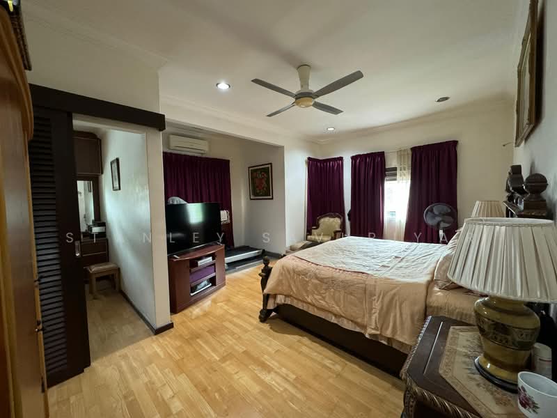 2-storey Terraced House for Sale in Bandar Kinrara (Selangor) - Stanley Savuriyar - Bedroom - PropertyGuru.com.my