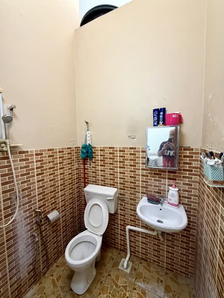 1-storey Terraced House for Sale in Jalan Klang Lama (Old Klang Road) (Kuala Lumpur) - Shafiq Ibrahim - PropertyGuru.com.my