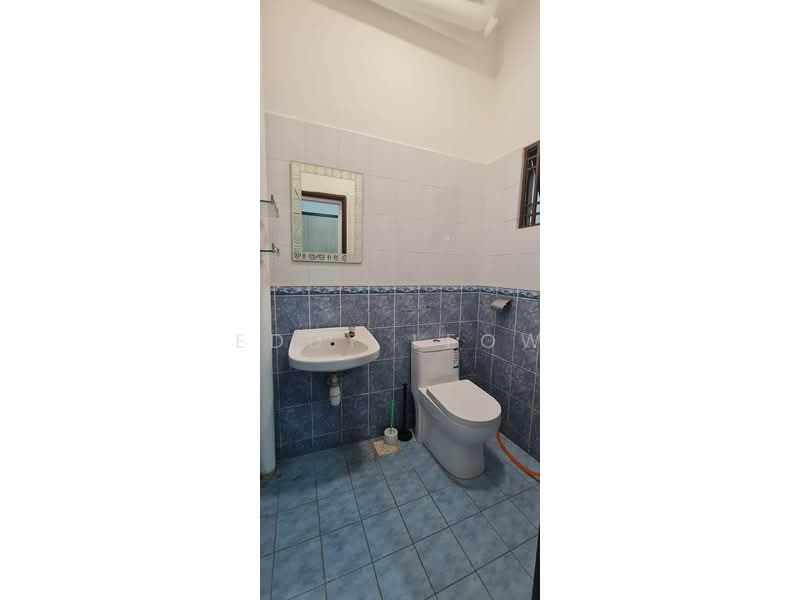 2-storey Terraced House for Rent in Taman Merdeka Jaya (Batu Berendam) - Eddy Leow - Bathroom - PropertyGuru.com.my