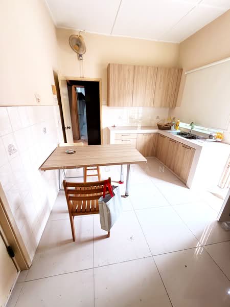 Rumah Banglo untuk Disewa di SS1 (Petaling Jaya) - Weng Tan - Kitchen - PropertyGuru.com.my