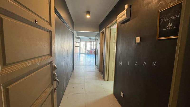 Pangsapuri untuk Disewa di Pangsapuri Perdana - Dr Shahril Nizam - Corridor - PropertyGuru.com.my