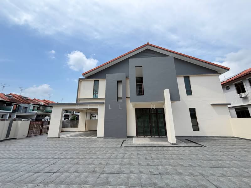 2-storey Terraced House for Sale in Taman Dato Onn (Johor Bahru) - Stella Ng - Exterior - PropertyGuru.com.my