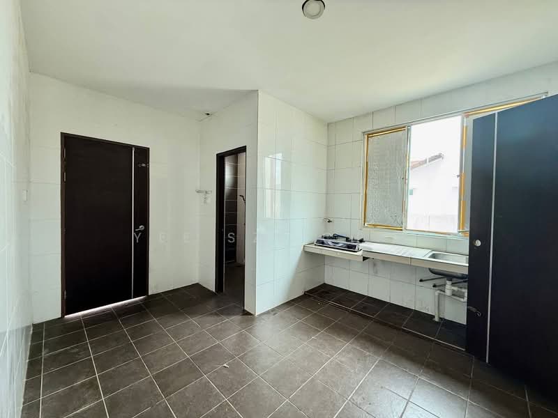 Semi-Detached House for Rent in Miri (Sarawak) - Yee Sze Chai - PropertyGuru.com.my