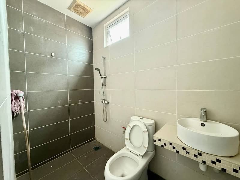 Semi-Detached House for Rent in Miri (Sarawak) - Yee Sze Chai - PropertyGuru.com.my