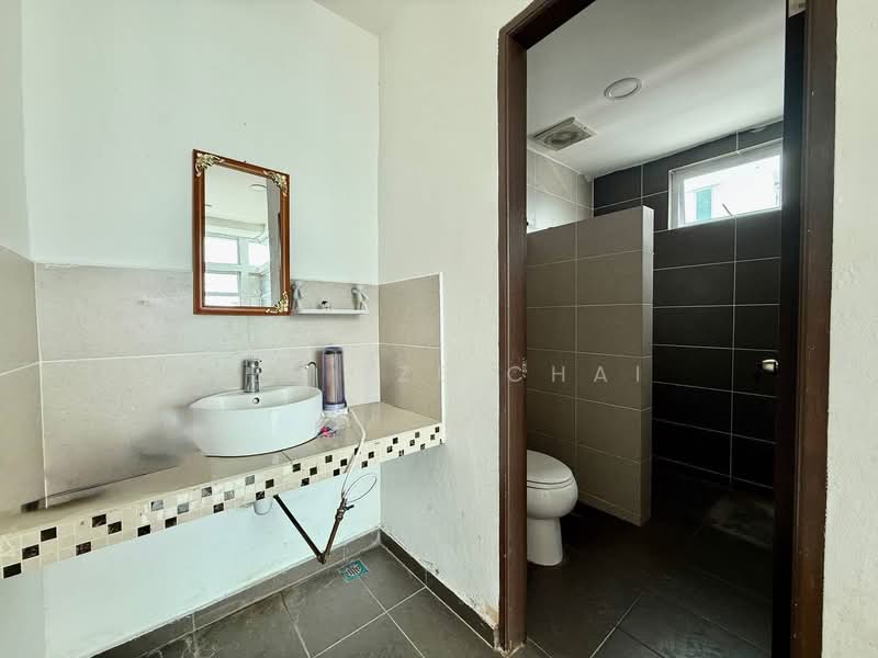 Semi-Detached House for Rent in Miri (Sarawak) - Yee Sze Chai - PropertyGuru.com.my