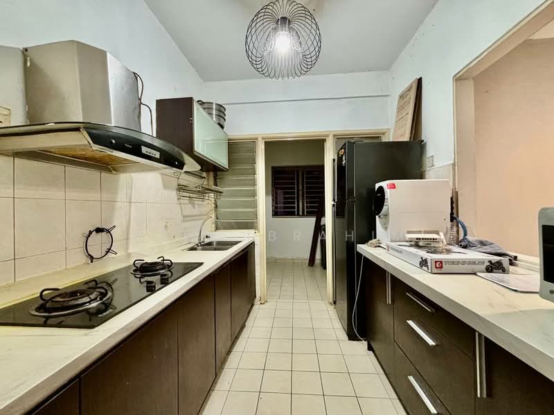 Kondominium untuk Dijual di Cengal Condominium - Azli Ibrahim - Kitchen - PropertyGuru.com.my