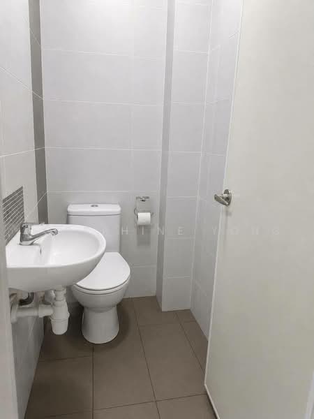 Kondominium untuk Dijual di The Seed Taman Sutera Utama - Josephine Yong - Bathroom - PropertyGuru.com.my