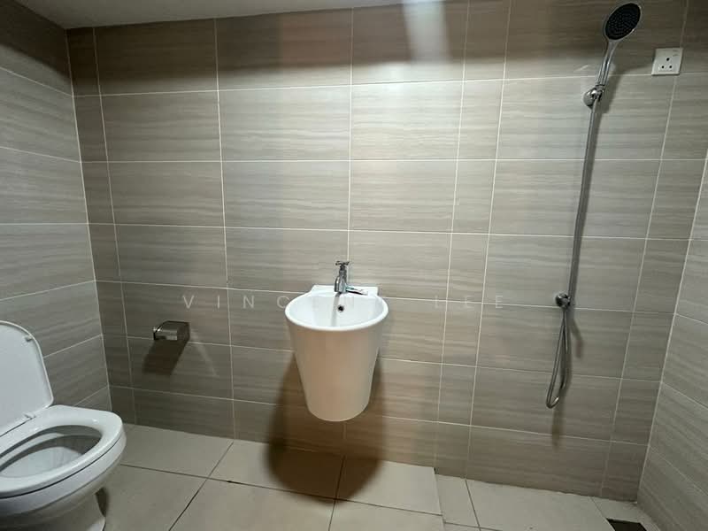 Office for Rent in Kampung Berembang (Ampang) - Vincent Lee - Bathroom - PropertyGuru.com.my