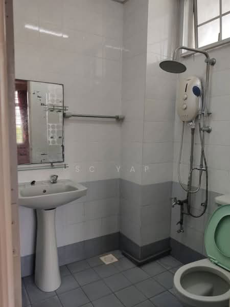 Condominium for Sale at Tiara Duta - SC Yap - Bathroom - PropertyGuru.com.my