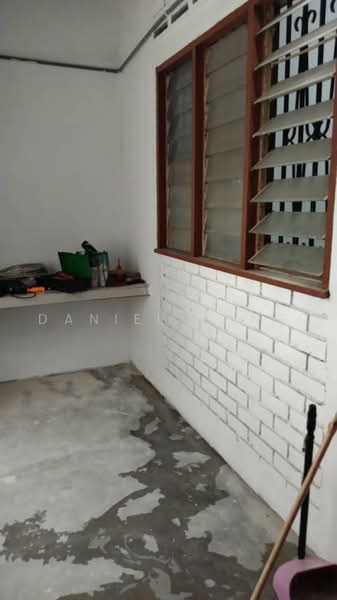 Rumah Teres 1 Tingkat untuk Dijual di Taman Kobena (Tampoi) - Daniel Yong - Interior - PropertyGuru.com.my