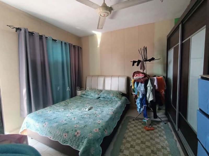 Rumah Flat untuk Dijual di Seri Nilam - Farah Dina - Bedroom - PropertyGuru.com.my