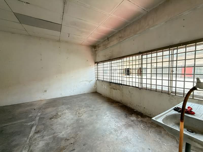 Shop / Office for Rent in Johor Bahru (Johor) - Winson Yap - Interior - PropertyGuru.com.my